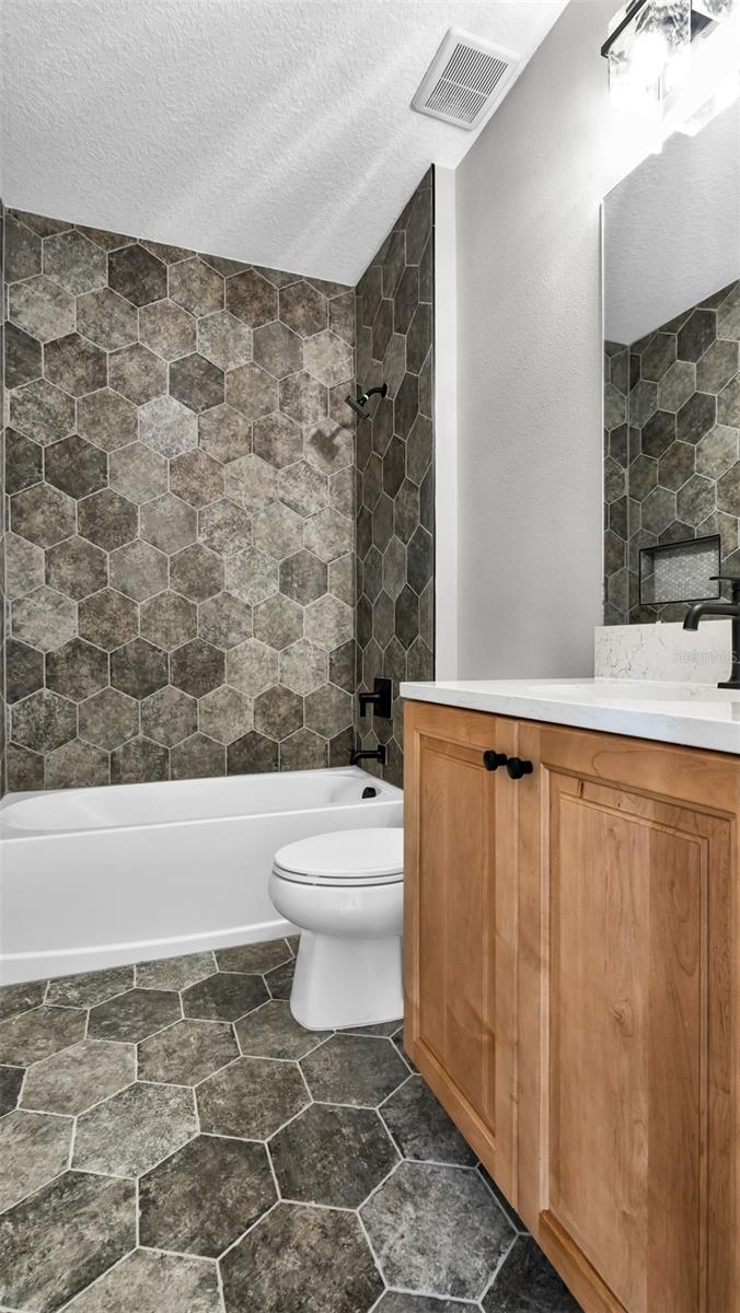 3725 TEA LEAF ALY, LAND O LAKES, FL, 34638