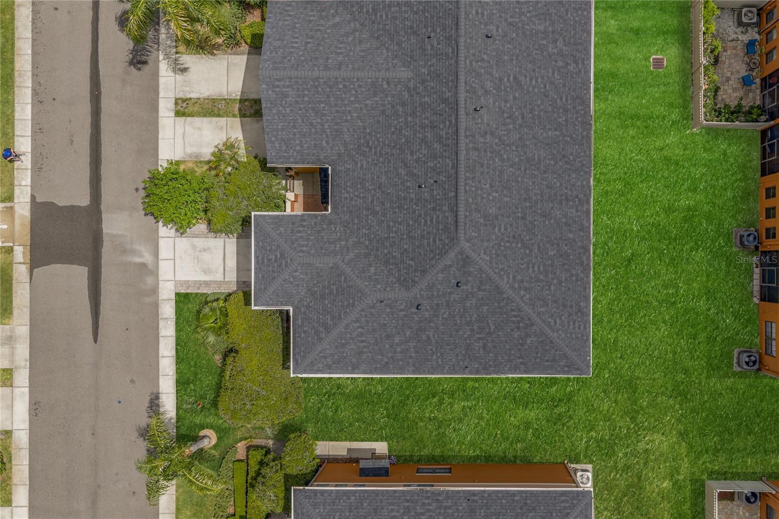 1033 BLACKWATER DR, WESLEY CHAPEL, FL, 33543