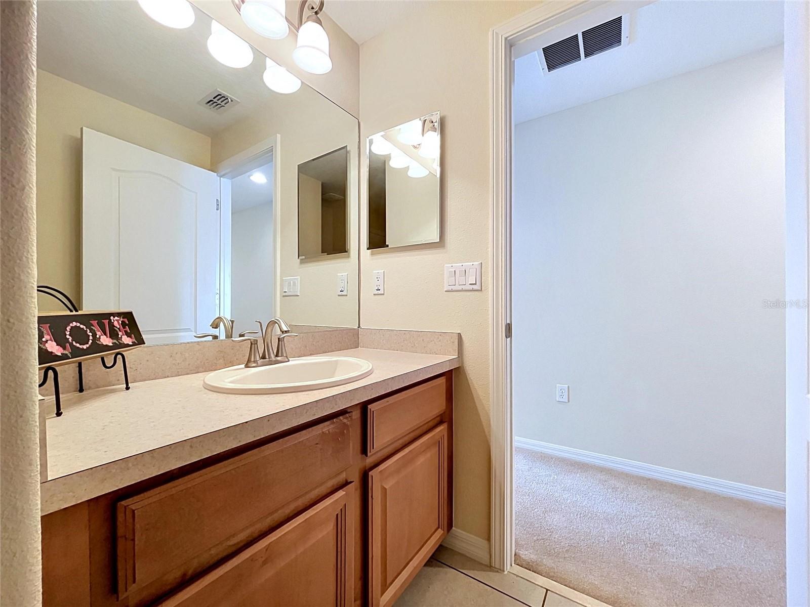10144 ARBOR RUN DR #31, TAMPA, FL, 33647