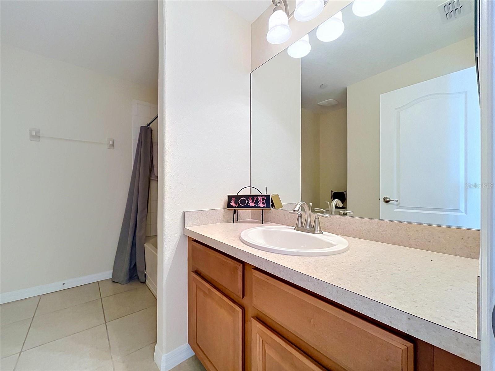 10144 ARBOR RUN DR #31, TAMPA, FL, 33647