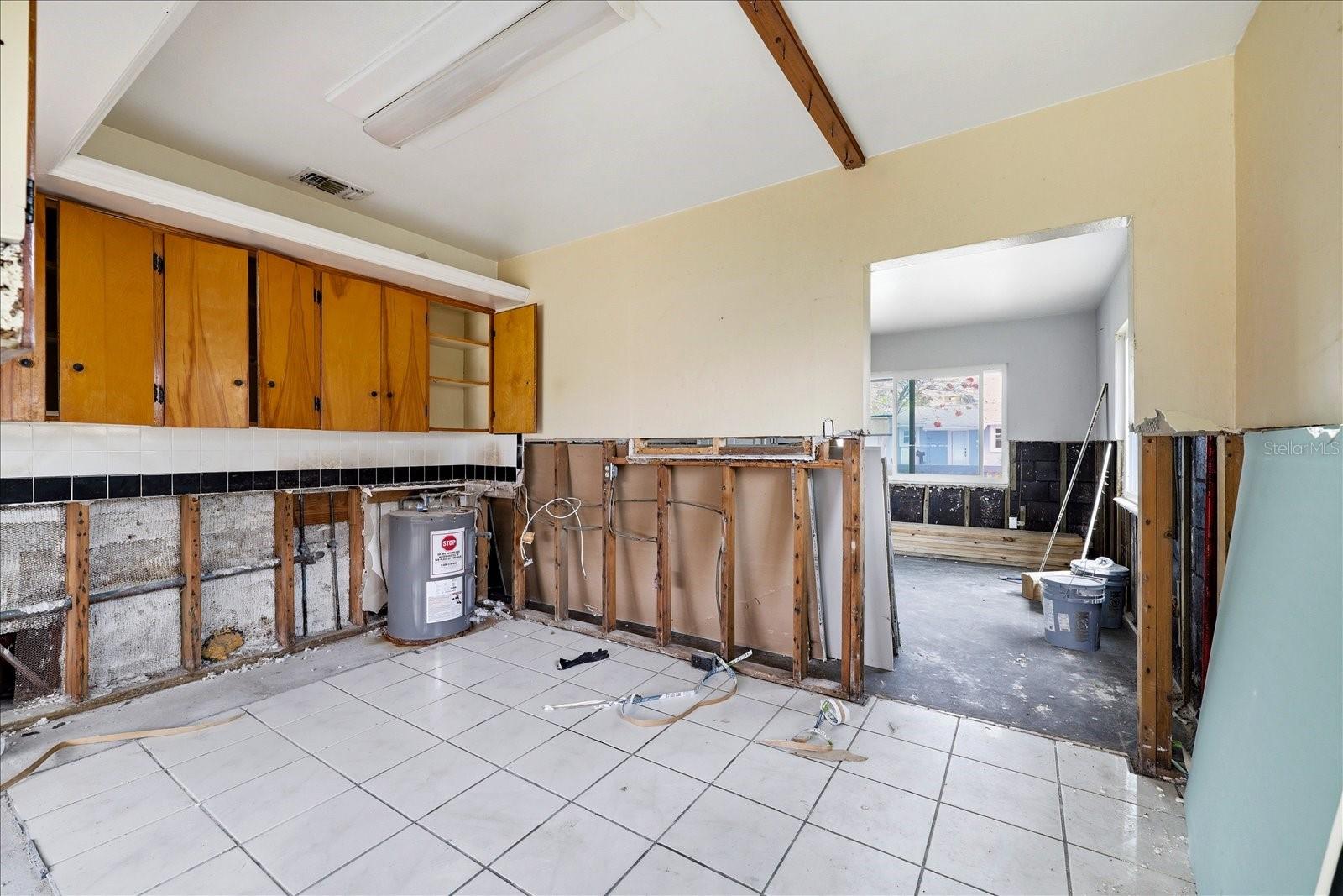 451 VIRGINIA AVE, MADEIRA BEACH, FL, 33708