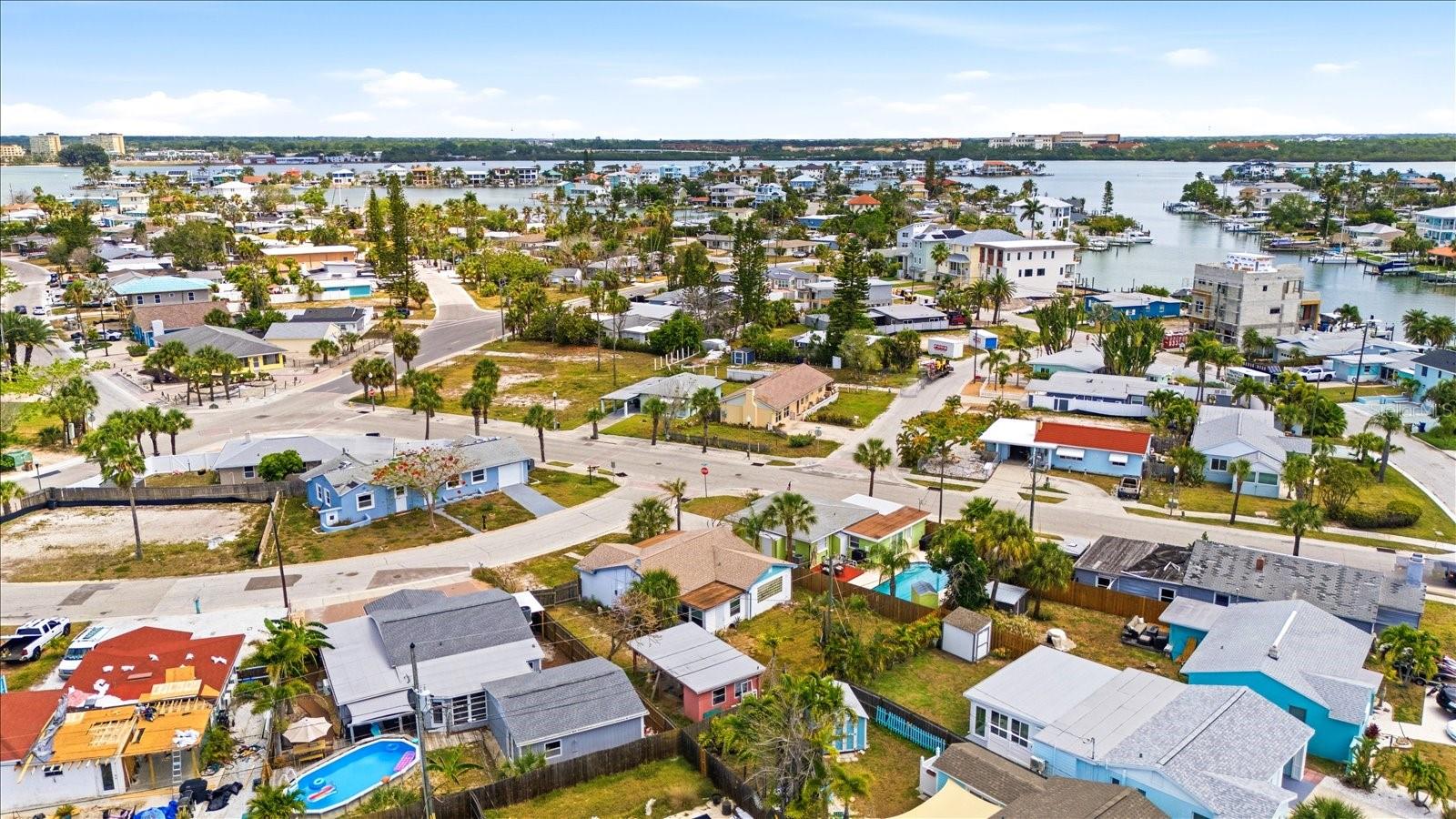 451 VIRGINIA AVE, MADEIRA BEACH, FL, 33708