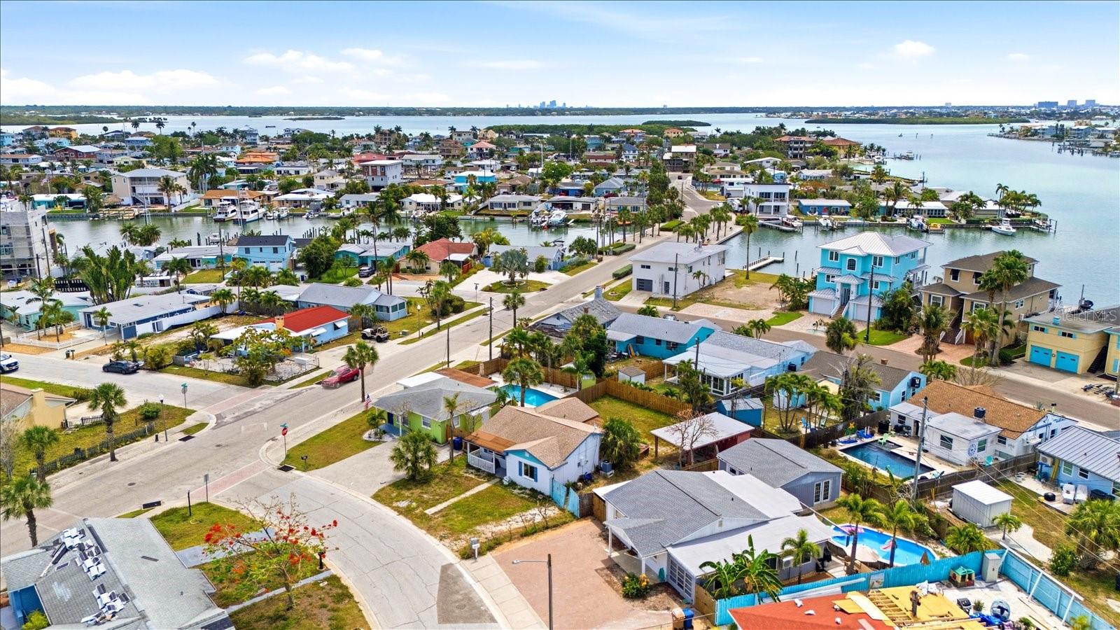 451 VIRGINIA AVE, MADEIRA BEACH, FL, 33708