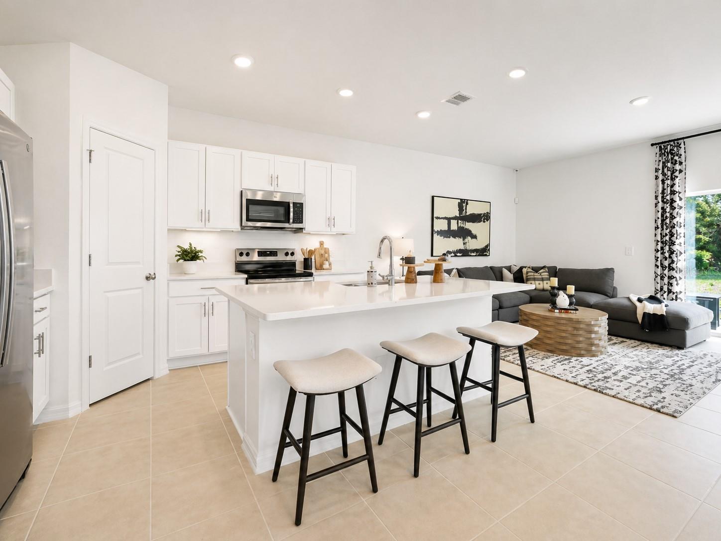 2450 PARAVANE WAY, WESLEY CHAPEL, FL, 33543