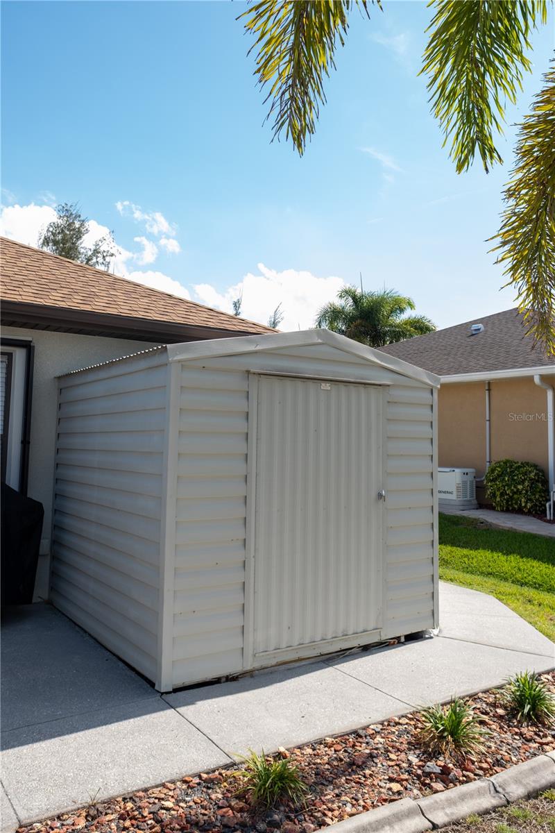 15648 MELPORT CIR, PORT CHARLOTTE, FL, 33981