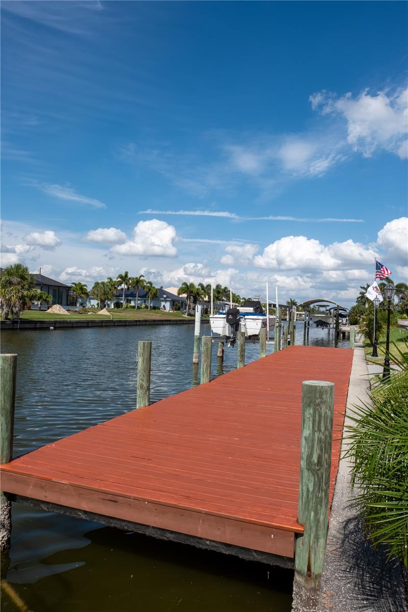15648 MELPORT CIR, PORT CHARLOTTE, FL, 33981