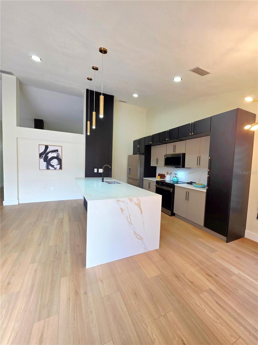 2796 CHALLENGER DR, PALM HARBOR, FL, 34683