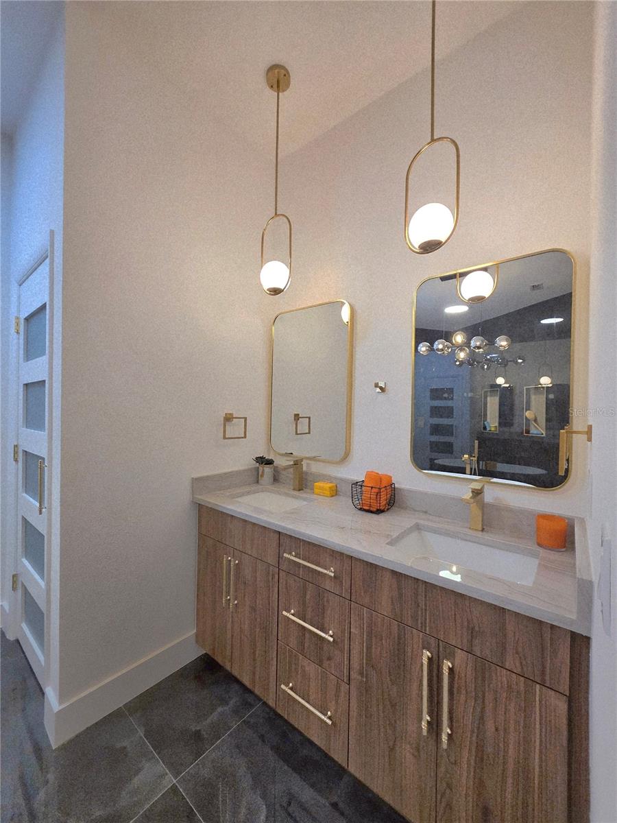 2796 CHALLENGER DR, PALM HARBOR, FL, 34683