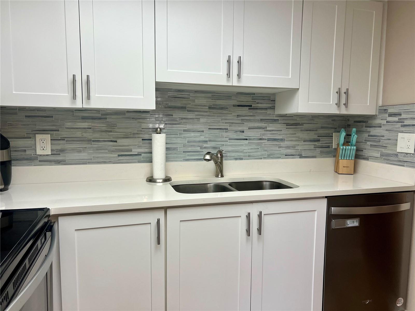 1801 E LAKE RD #17C, PALM HARBOR, FL, 34685