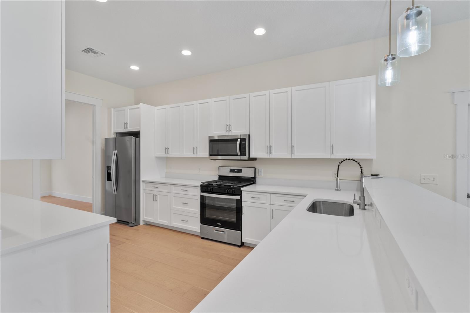 1919 SIPES AVE, SANFORD, FL, 32771