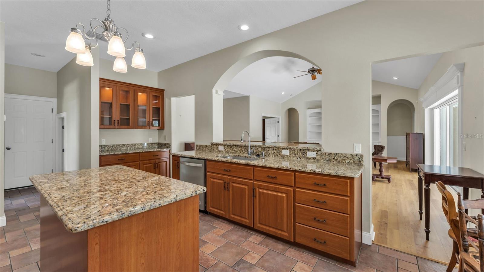 143 SHANNON OAKS DR, LAKELAND, FL, 33813