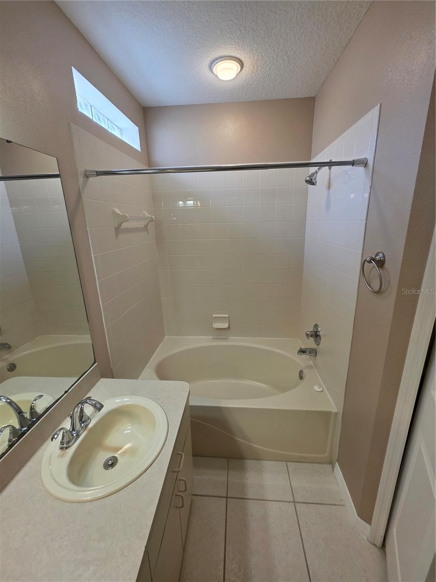1690 MEADOW OAK LN, TARPON SPRINGS, FL, 34689