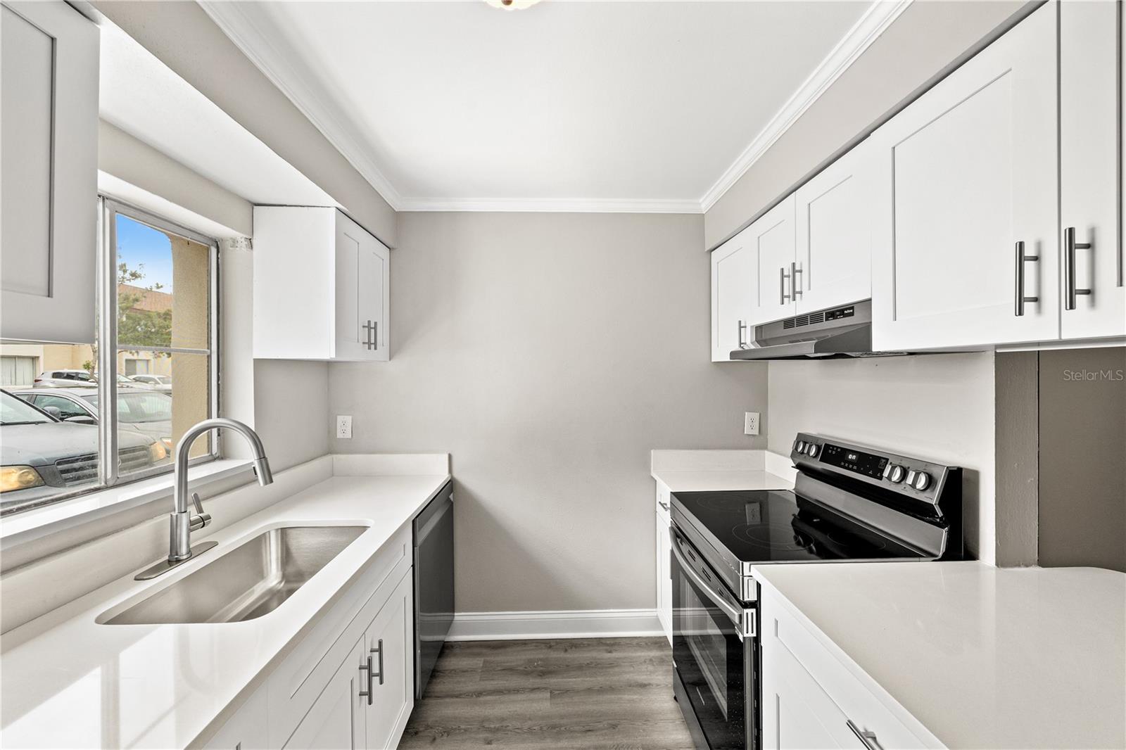 2717 HIDDEN LAKE BLVD #B, SARASOTA, FL, 34237