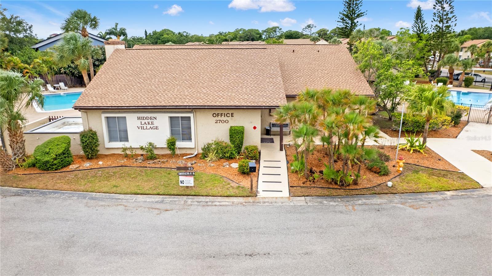 2717 HIDDEN LAKE BLVD #B, SARASOTA, FL, 34237