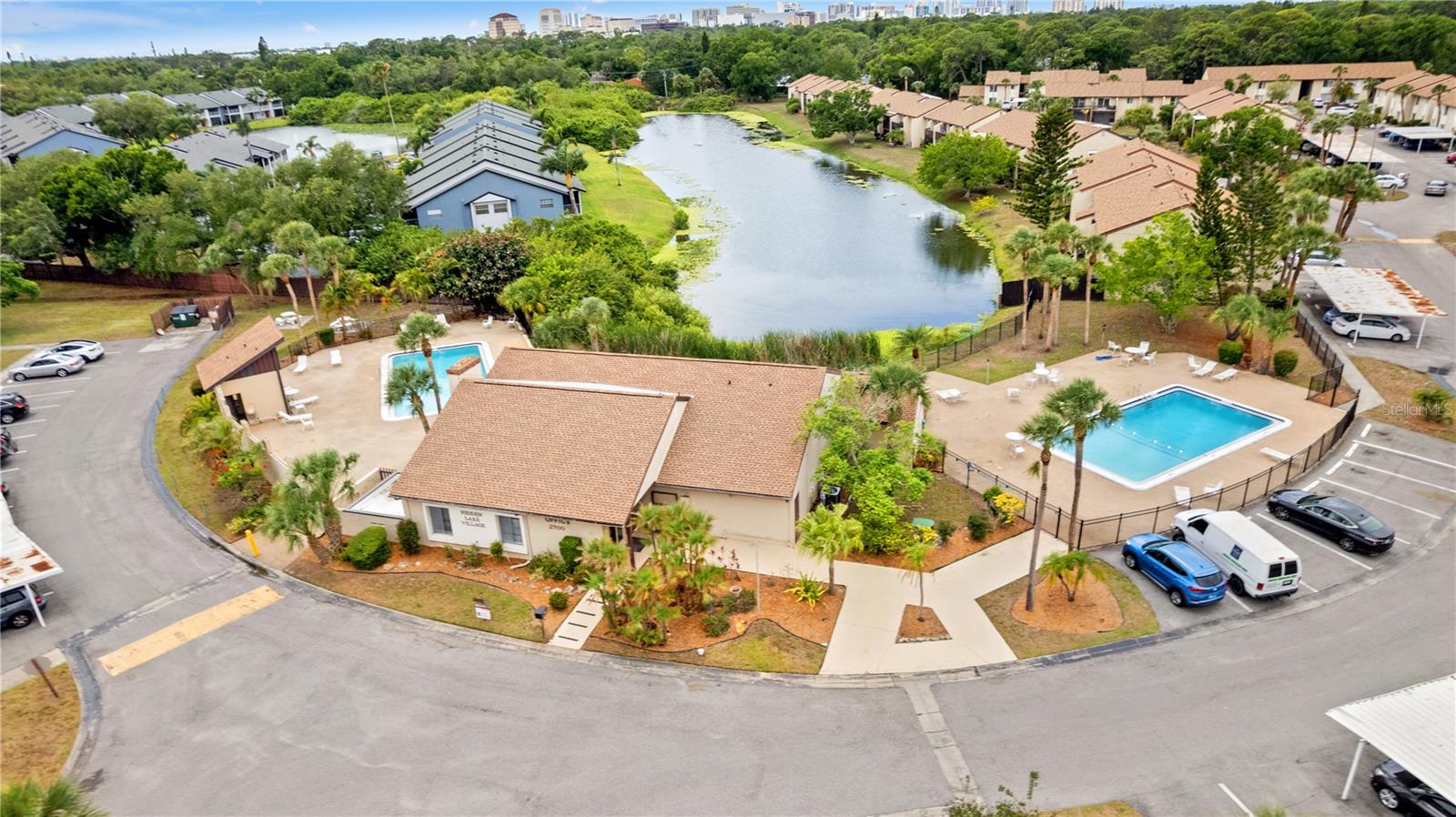 2717 HIDDEN LAKE BLVD #B, SARASOTA, FL, 34237