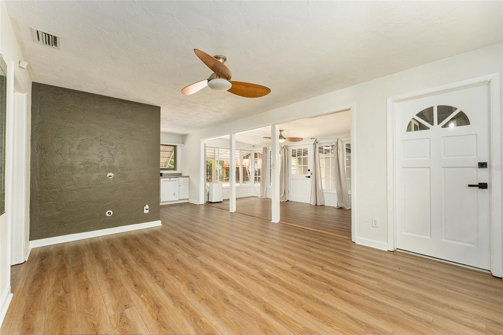 2214 NE 7TH TER, GAINESVILLE, FL, 32609