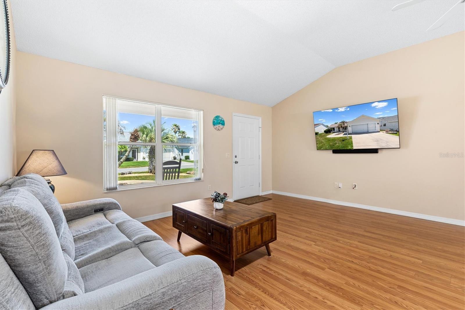 1910 AUGUSTINE DR, THE VILLAGES, FL, 32159