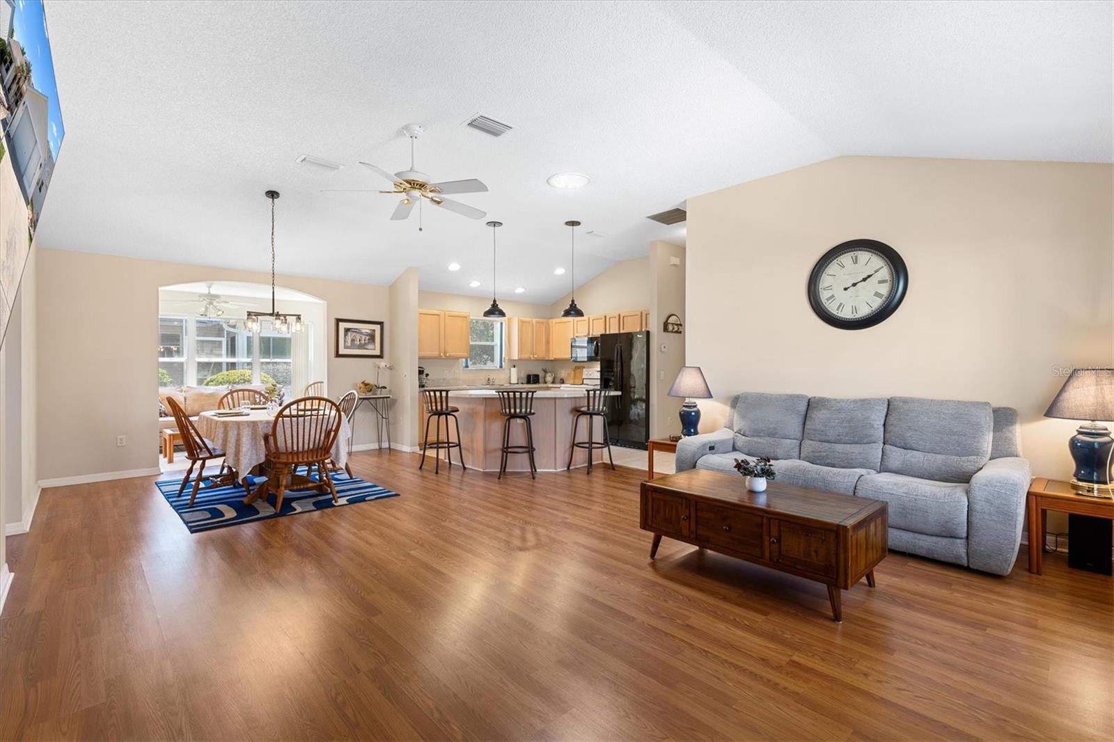1910 AUGUSTINE DR, THE VILLAGES, FL, 32159