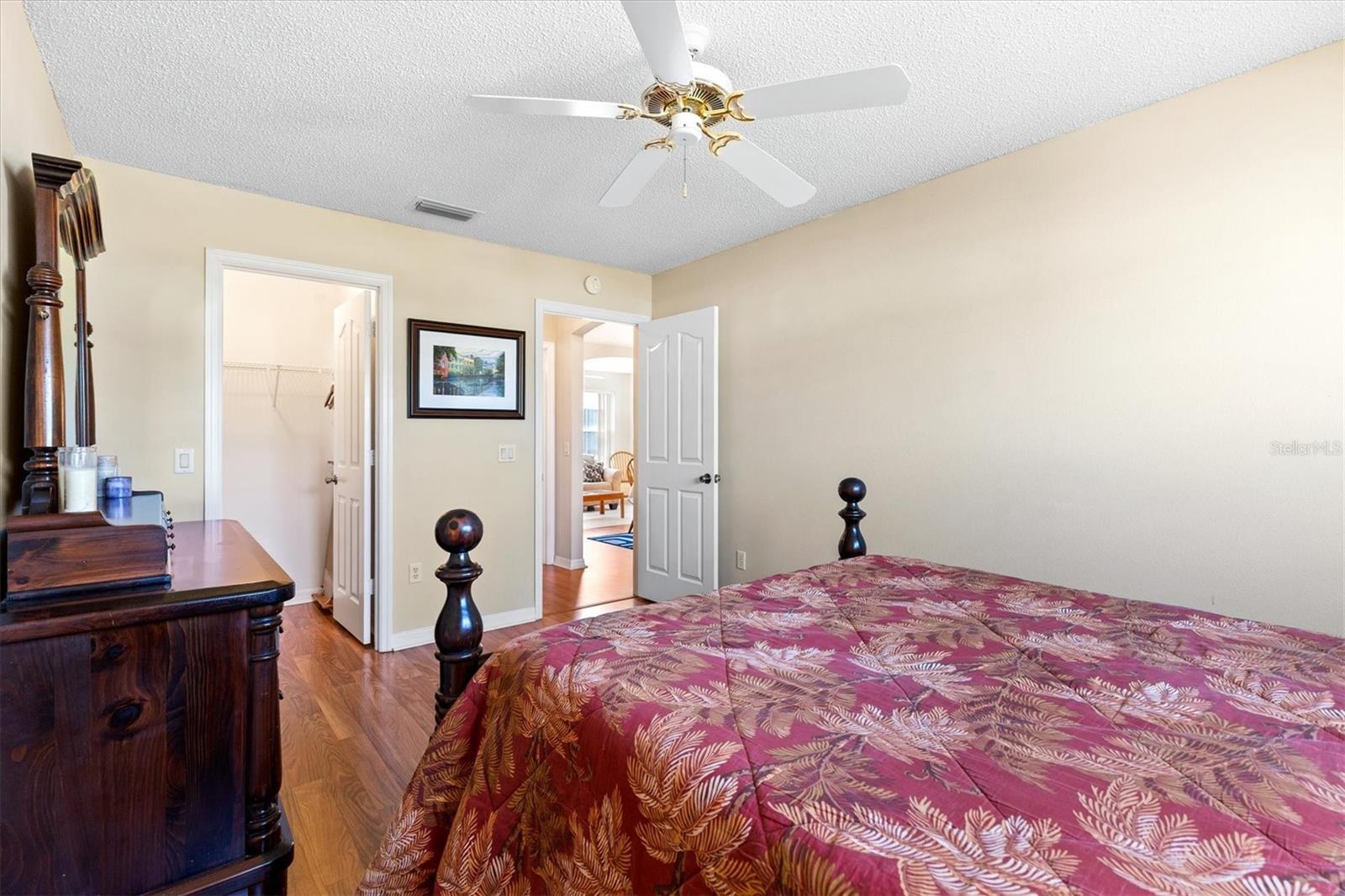 1910 AUGUSTINE DR, THE VILLAGES, FL, 32159