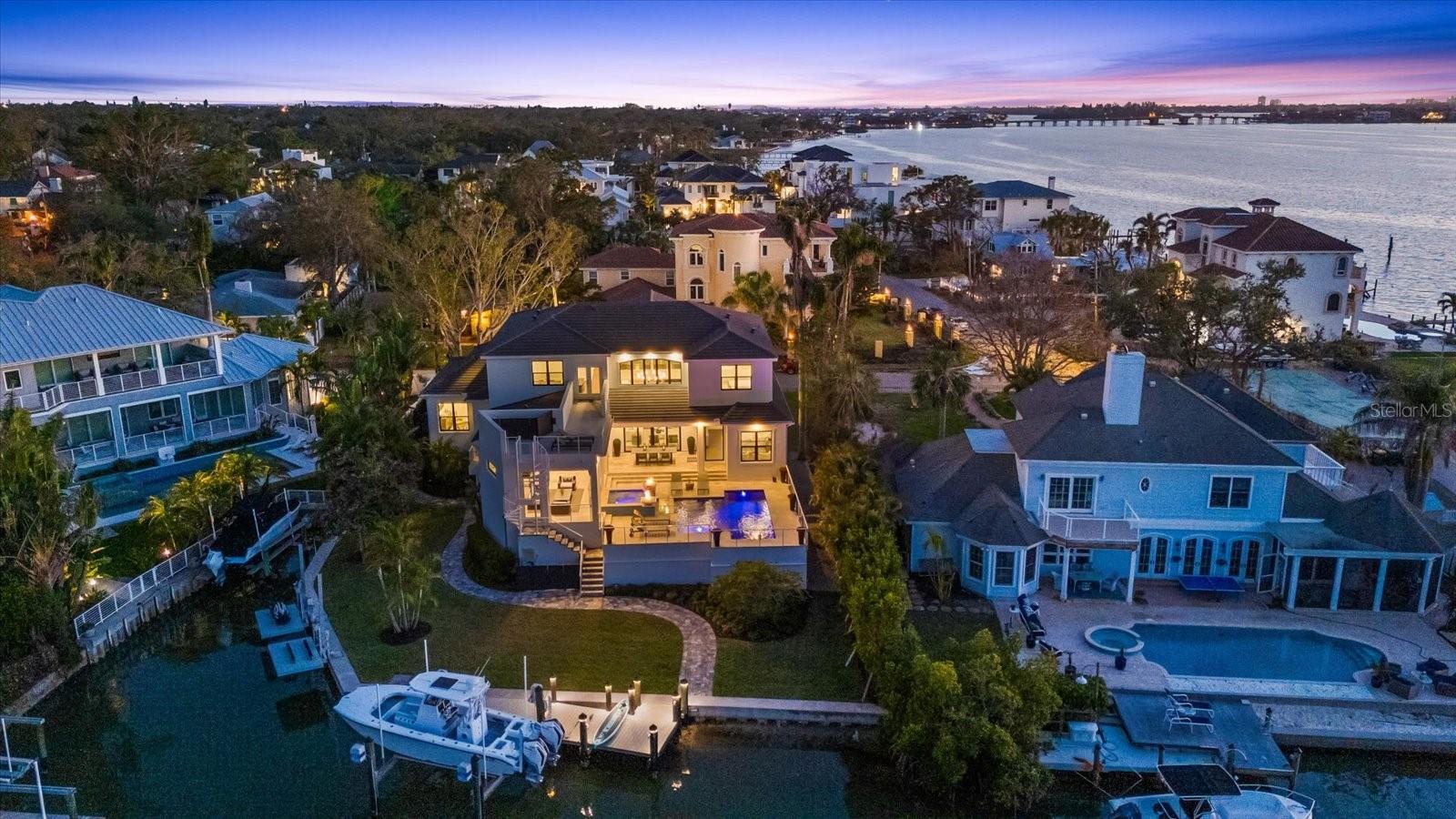 1525 MALLARD LN, SARASOTA, FL, 34239