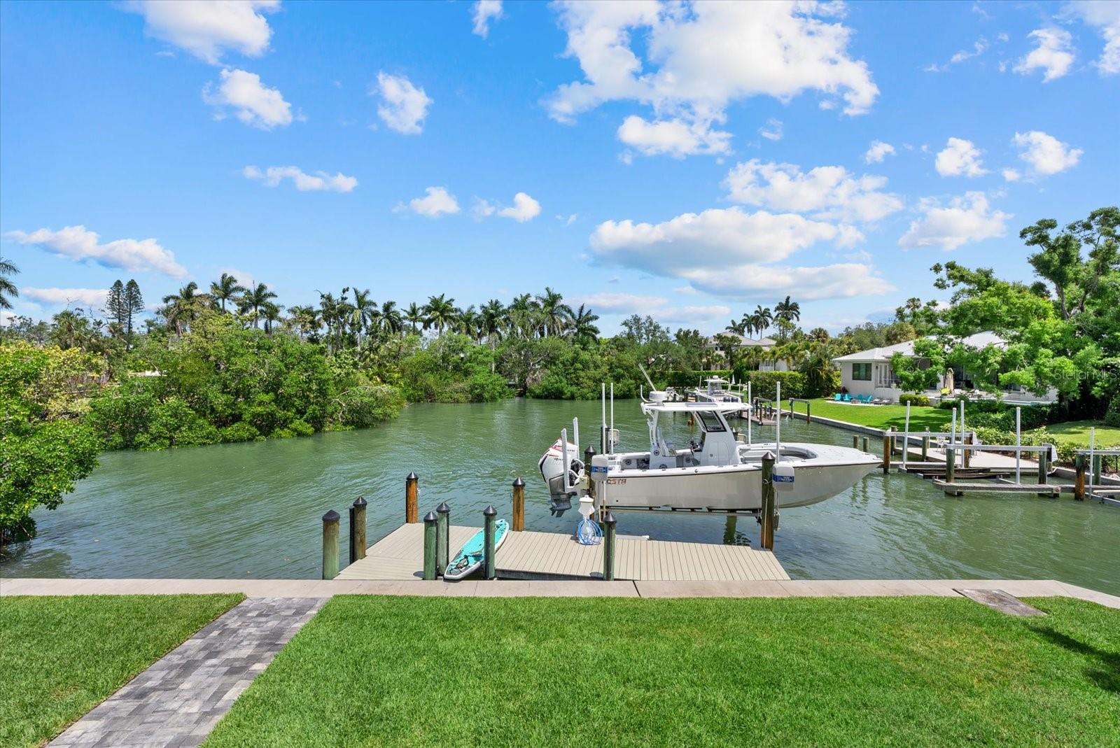 1525 MALLARD LN, SARASOTA, FL, 34239
