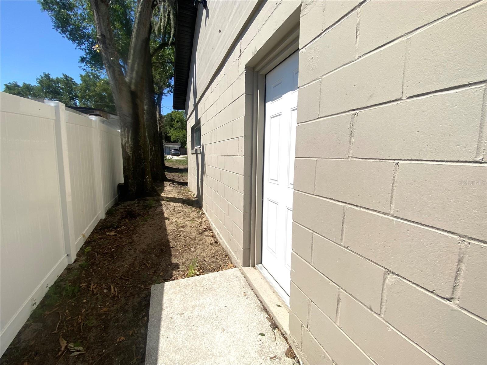 207 AVENUE E SE, WINTER HAVEN, FL, 33880