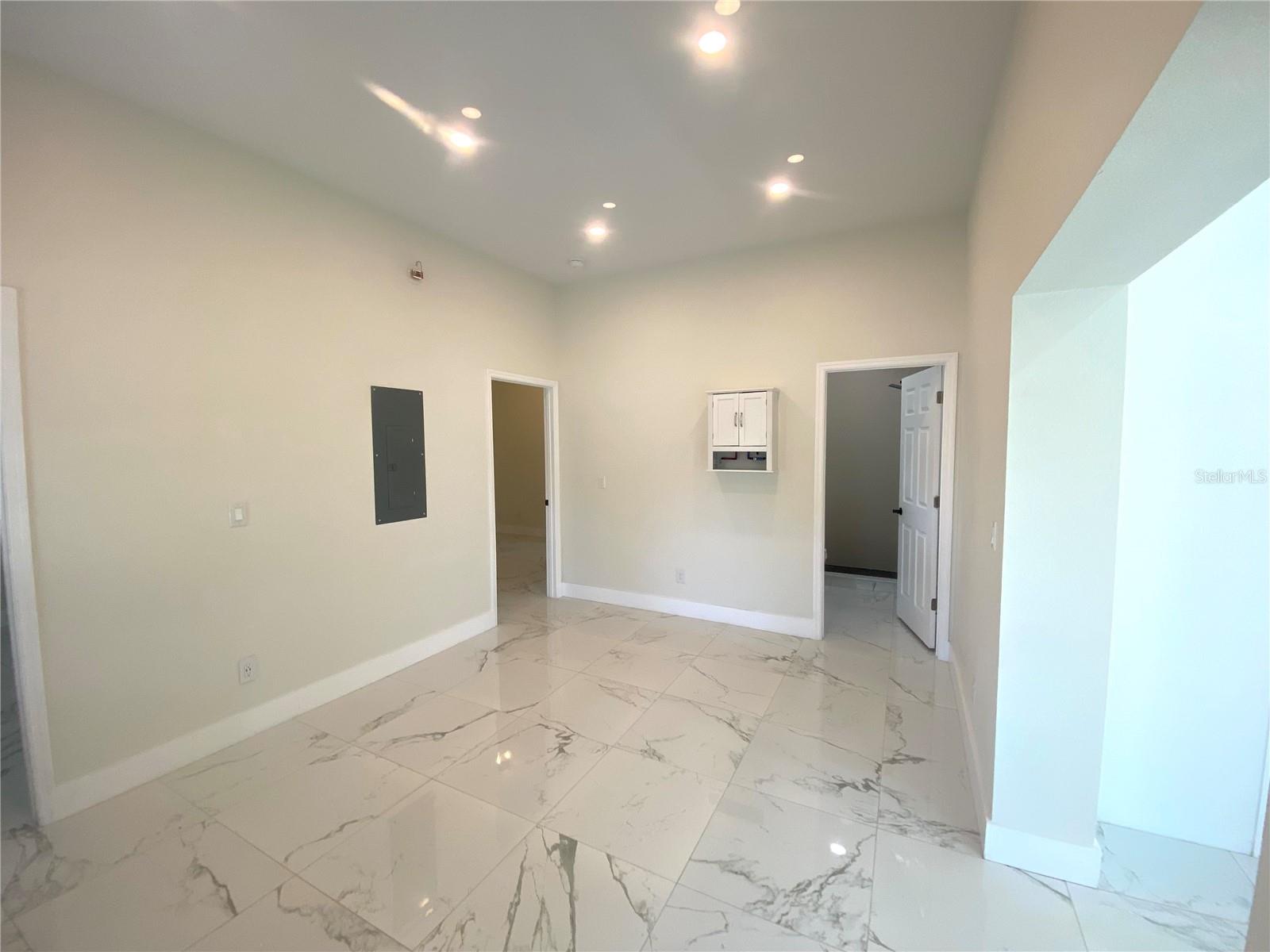 207 AVENUE E SE, WINTER HAVEN, FL, 33880