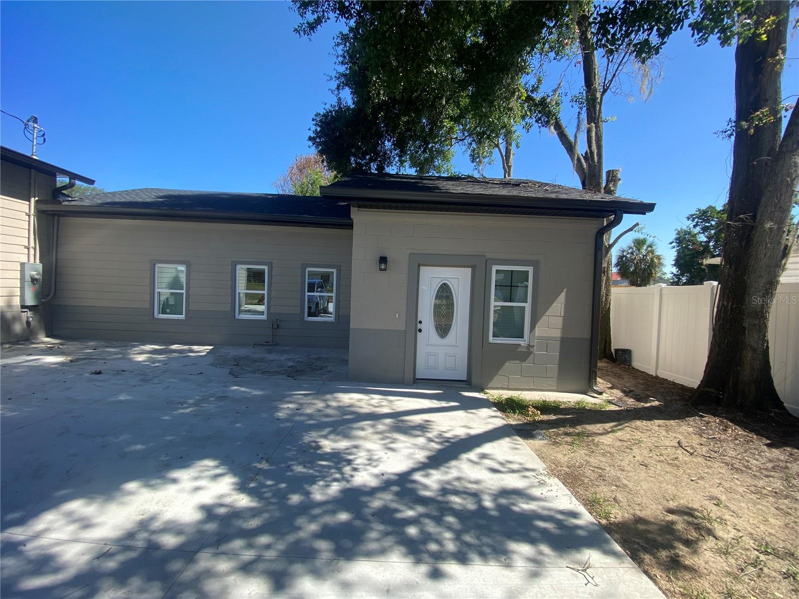 207 AVENUE E SE, WINTER HAVEN, FL, 33880