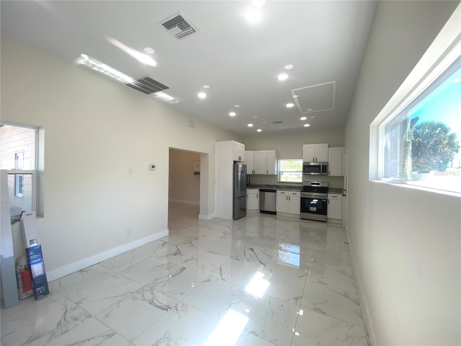 207 AVENUE E SE, WINTER HAVEN, FL, 33880