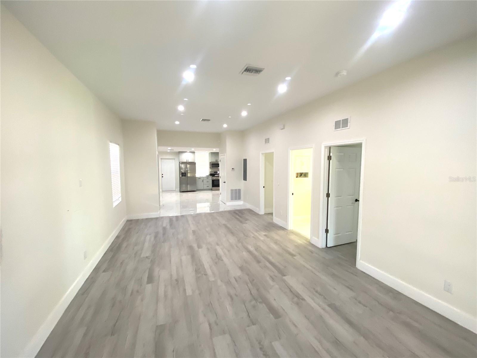 207 AVENUE E SE, WINTER HAVEN, FL, 33880