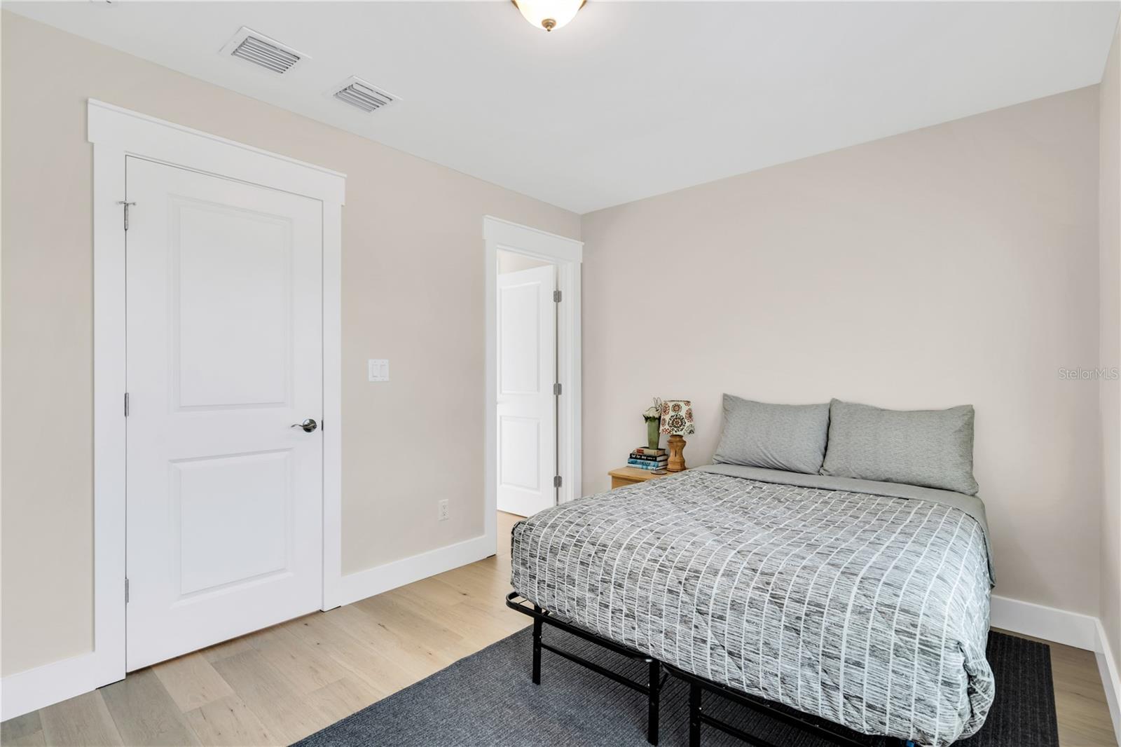 340 6TH ST E, BRADENTON, FL, 34208