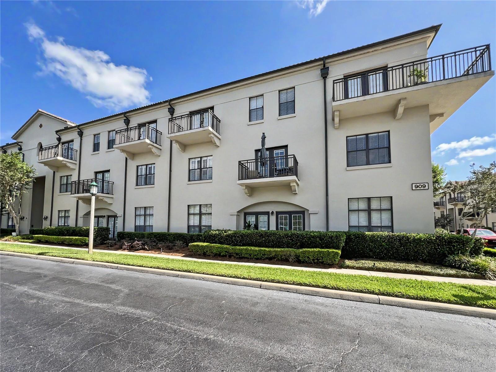 909 WATERSIDE LN #206, CELEBRATION, FL, 34747