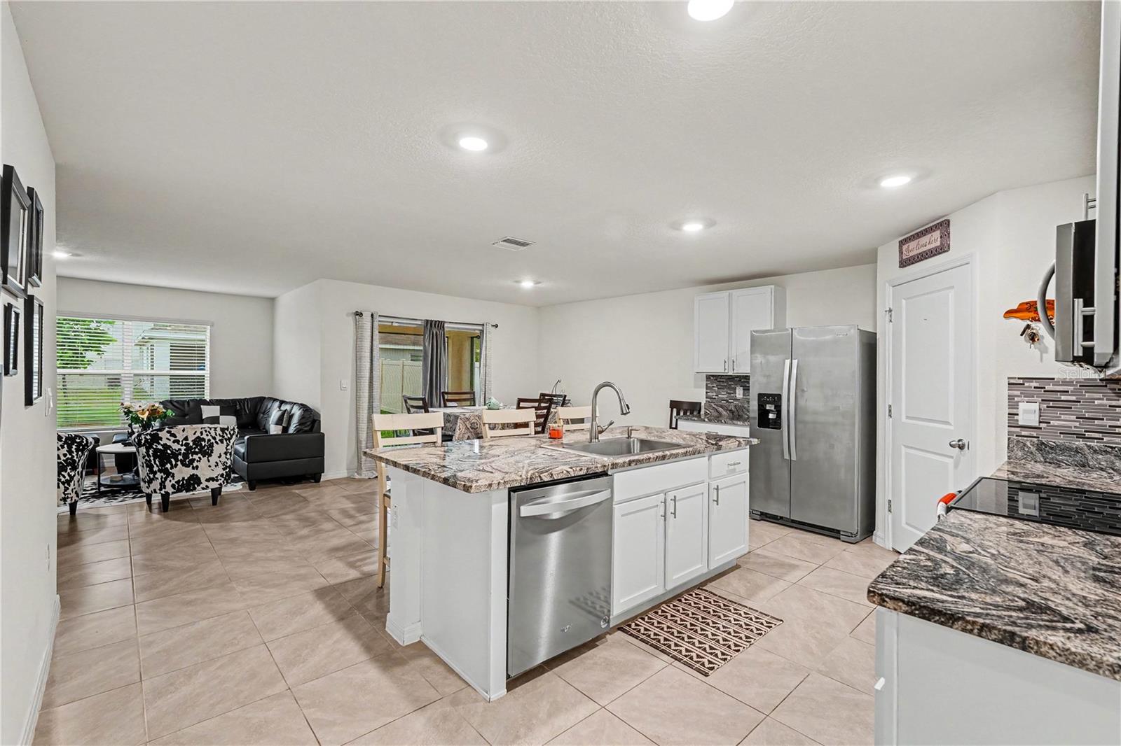 2836 GUMBO LIMBO DR, WIMAUMA, FL, 33598