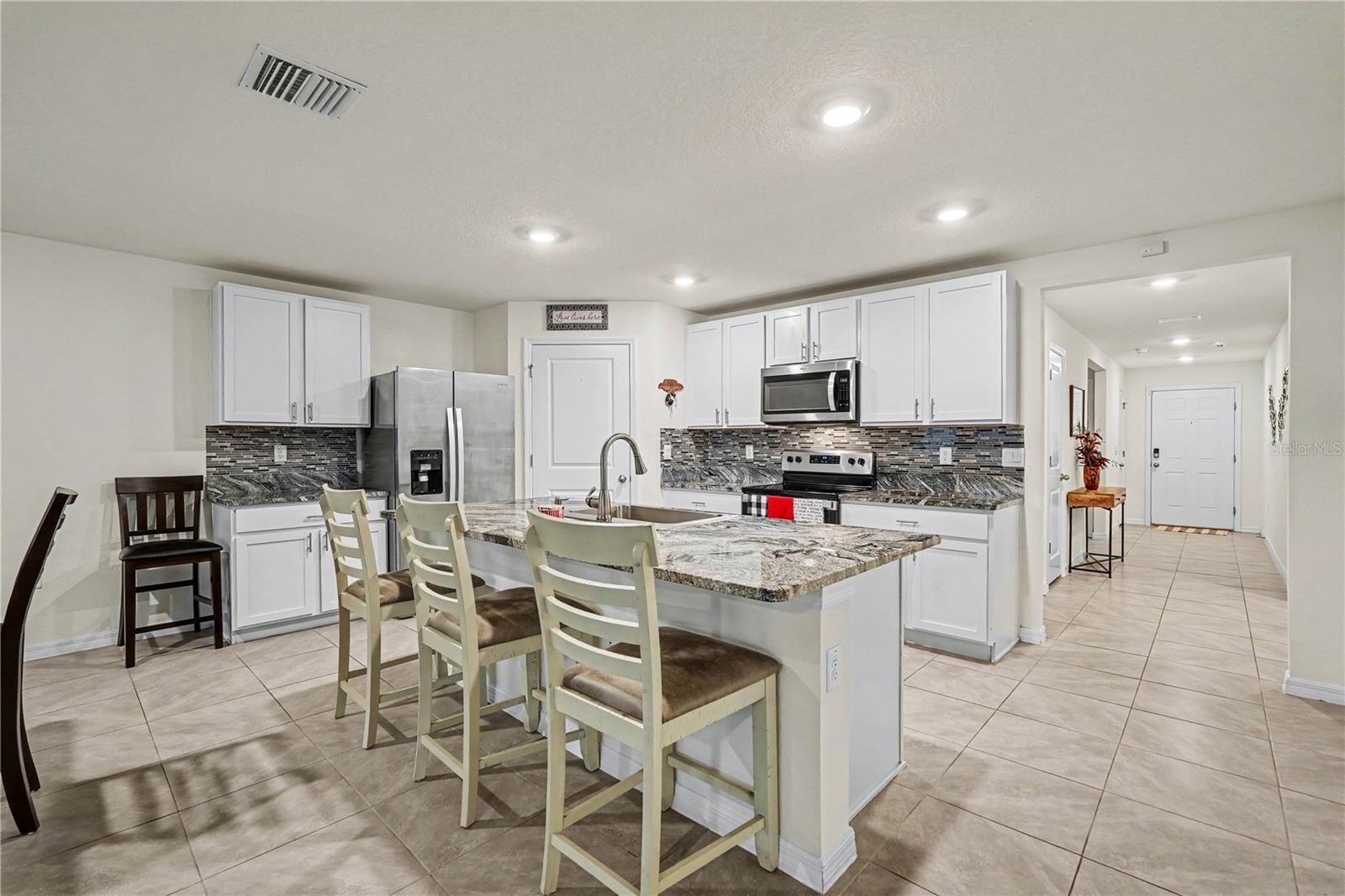 2836 GUMBO LIMBO DR, WIMAUMA, FL, 33598