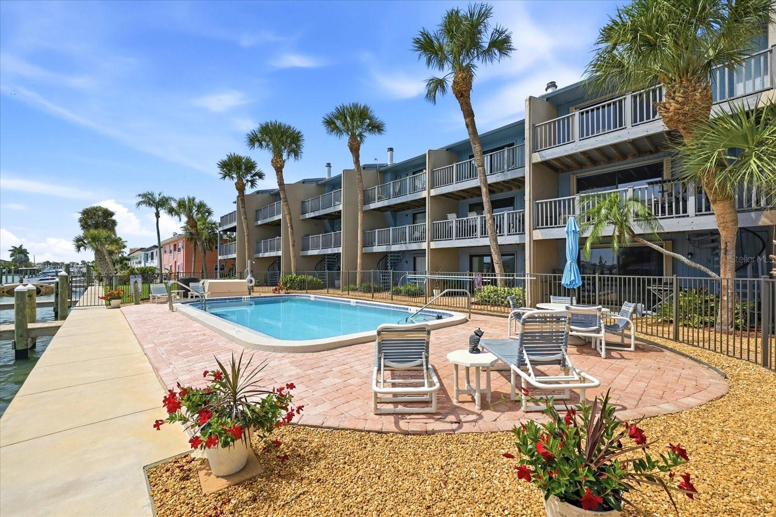 11835 3RD ST E, TREASURE ISLAND, FL, 33706