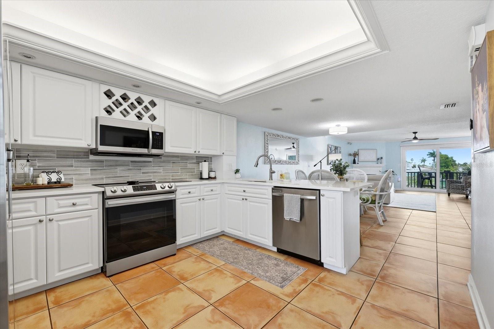 11835 3RD ST E, TREASURE ISLAND, FL, 33706