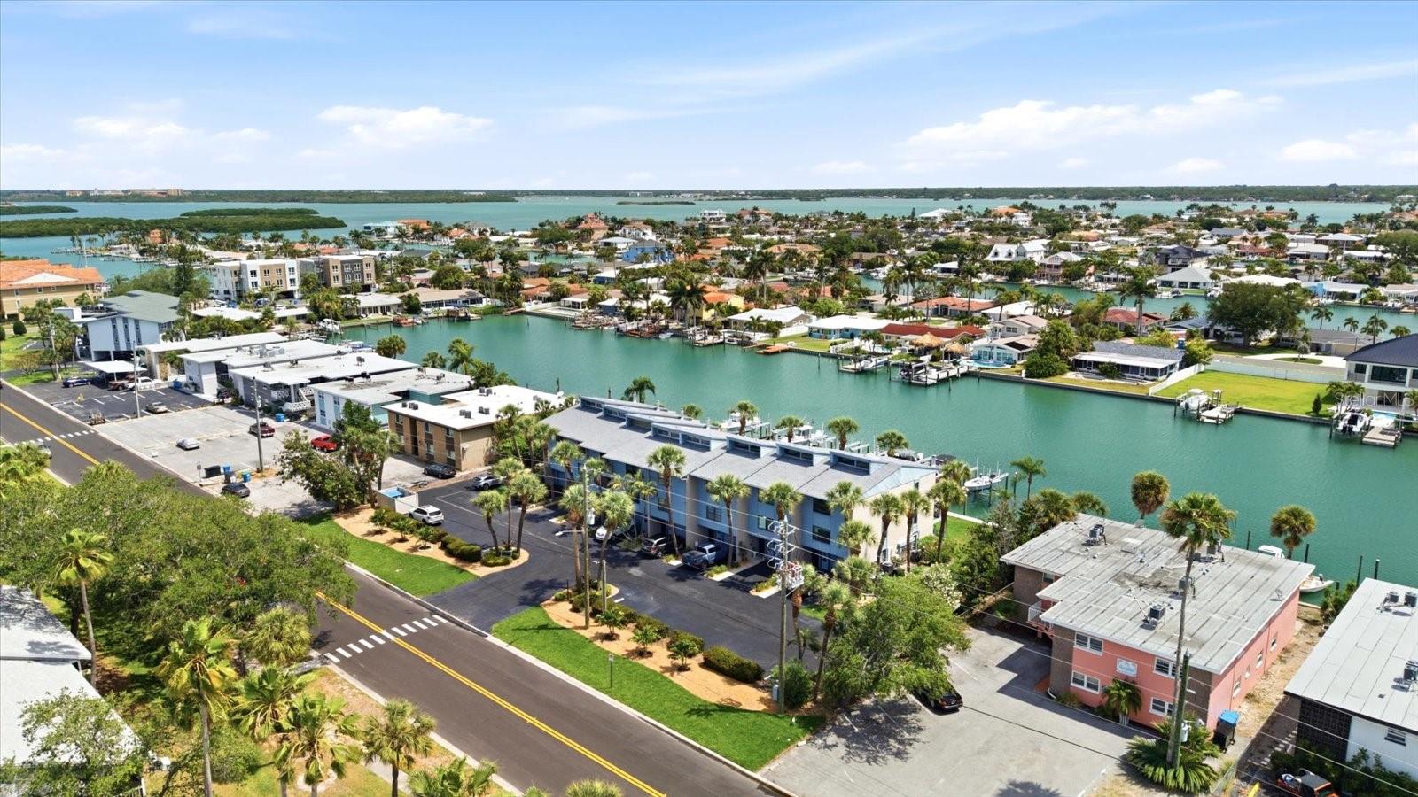 11835 3RD ST E, TREASURE ISLAND, FL, 33706