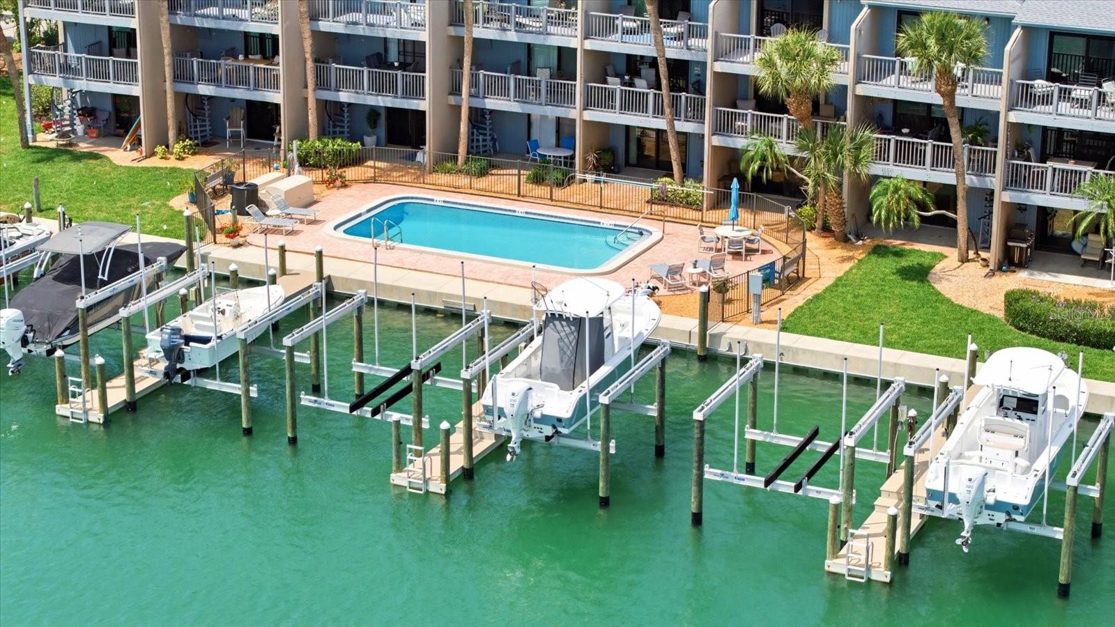 11835 3RD ST E, TREASURE ISLAND, FL, 33706