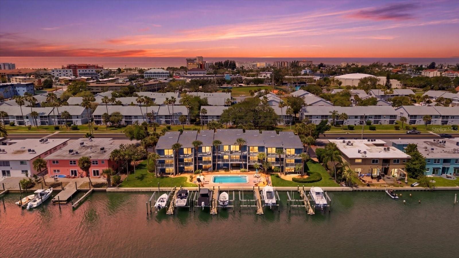 11835 3RD ST E, TREASURE ISLAND, FL, 33706