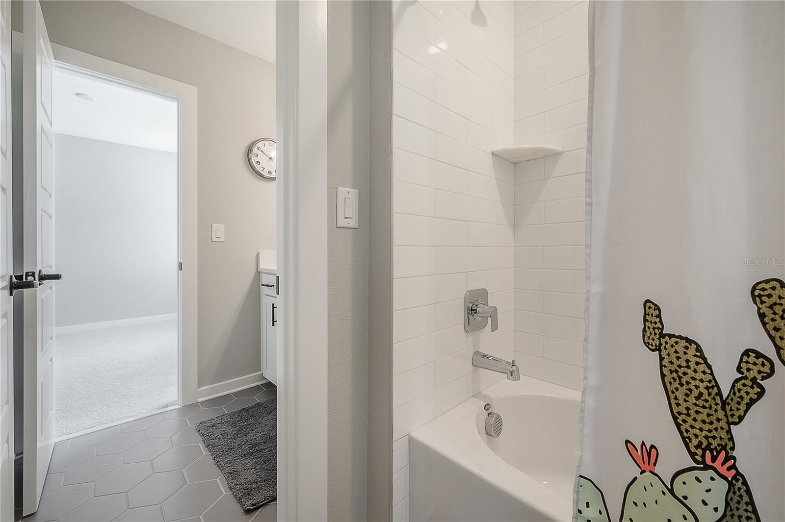 4402 W GRAY ST #1, TAMPA, FL, 33609