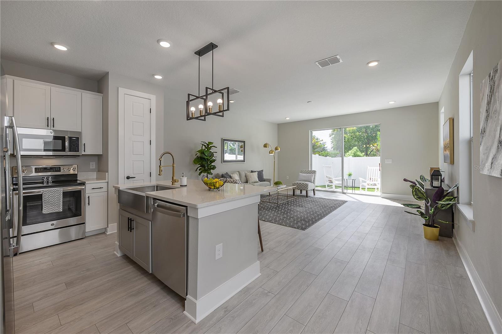 4402 W GRAY ST #1, TAMPA, FL, 33609