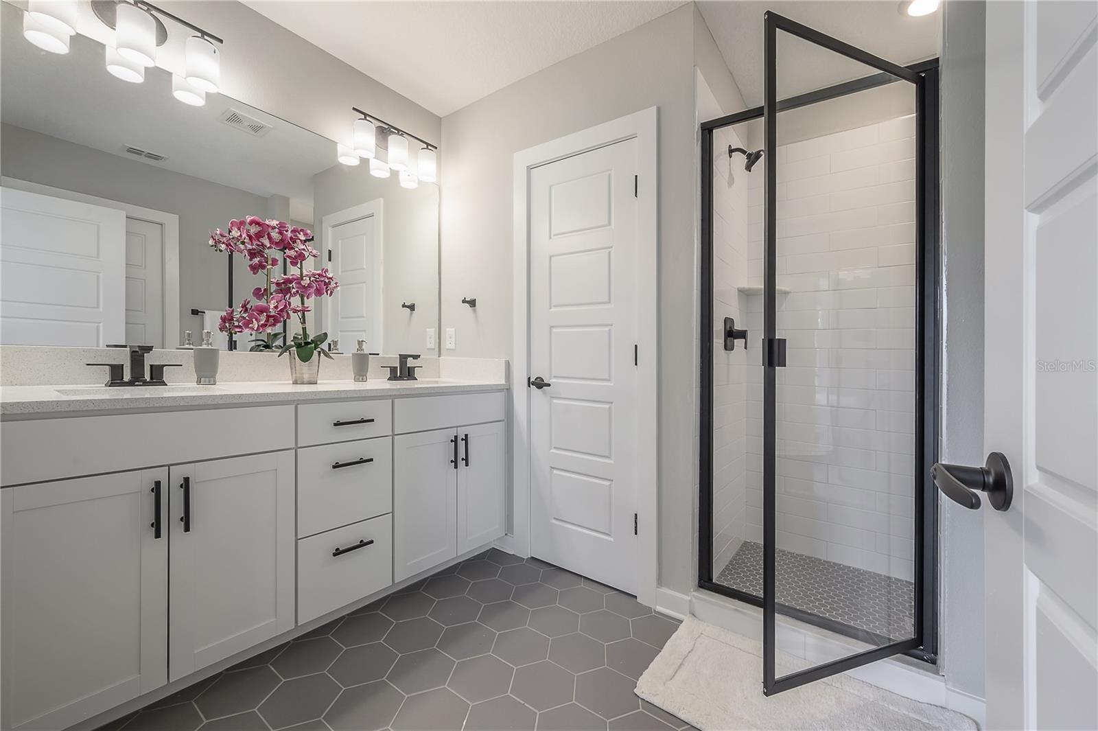 4402 W GRAY ST #1, TAMPA, FL, 33609