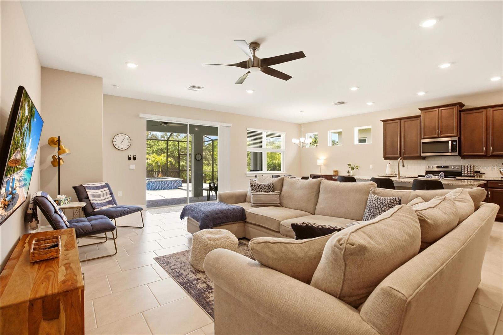 844 HEATHER LAKE AVE, CAPE CORAL, FL, 33993