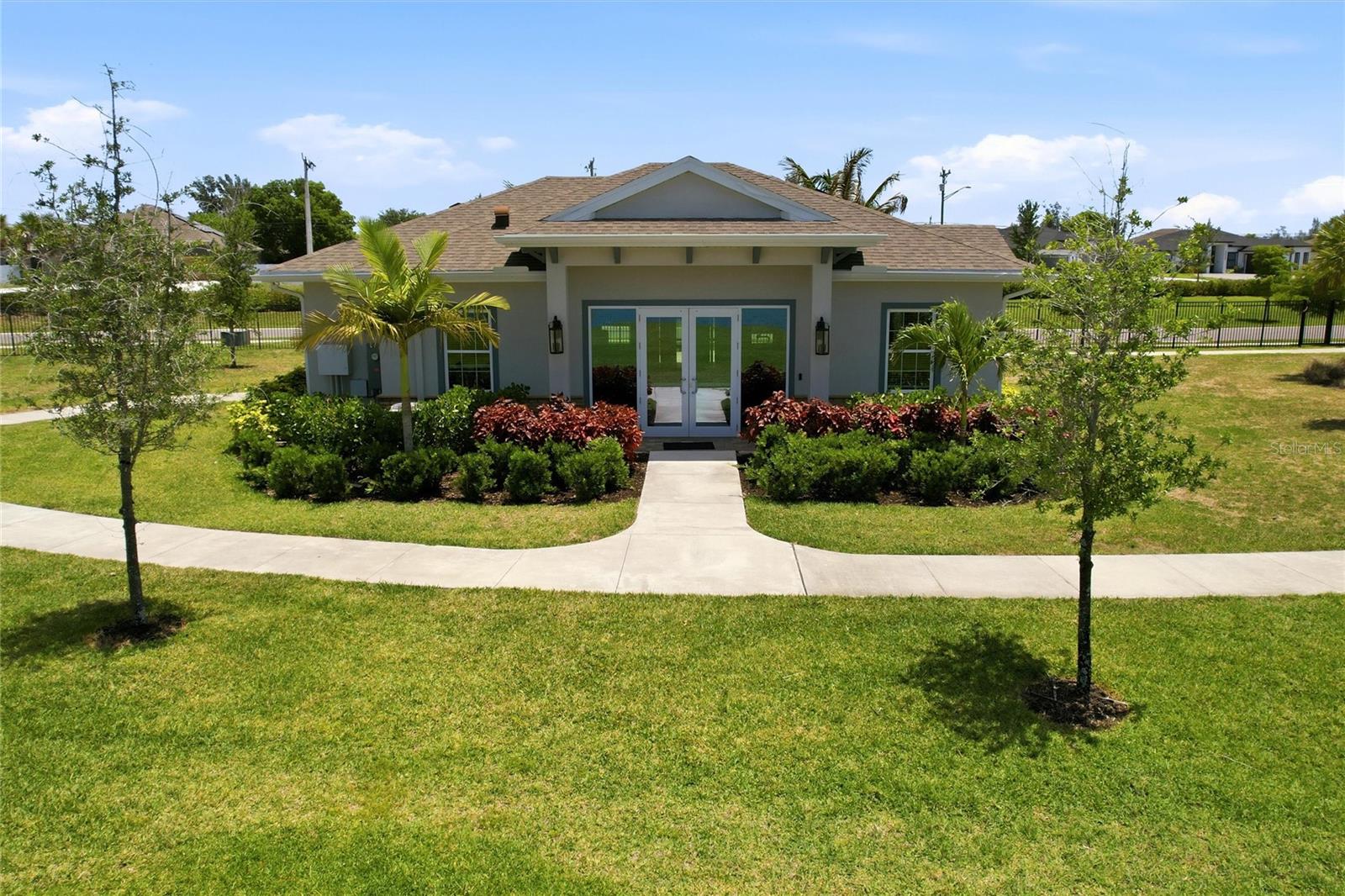 844 HEATHER LAKE AVE, CAPE CORAL, FL, 33993
