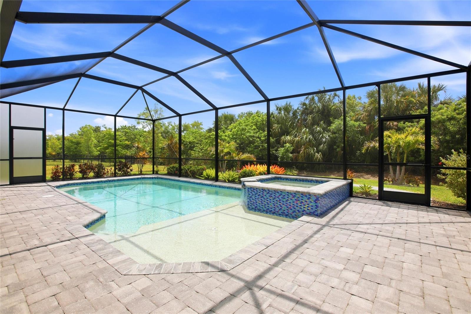 844 HEATHER LAKE AVE, CAPE CORAL, FL, 33993