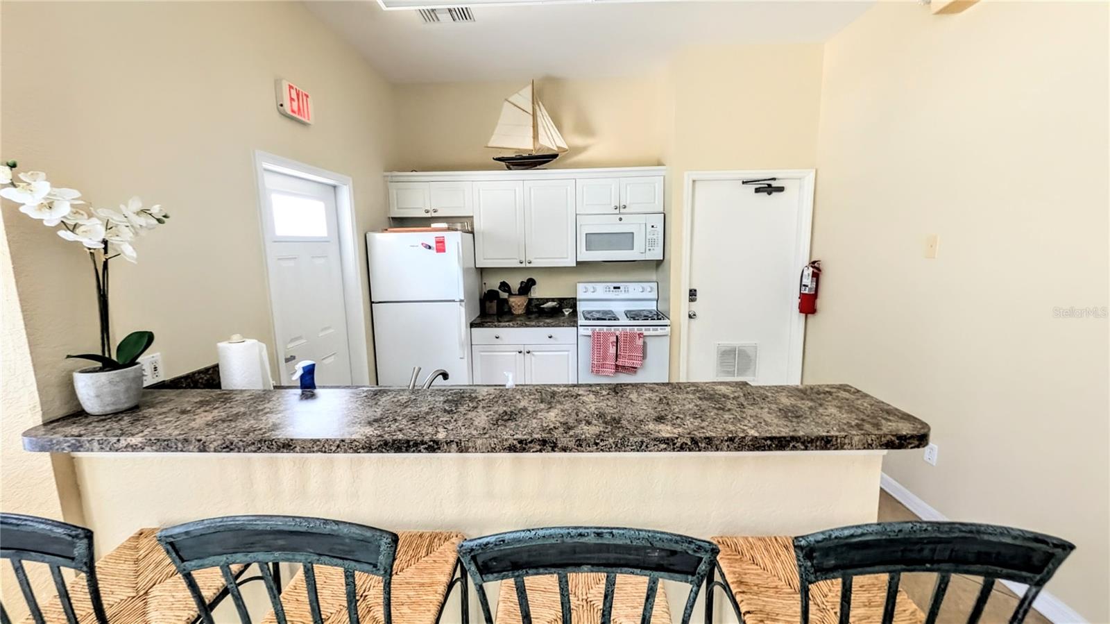 850 S TAMIAMI TRL #409, SARASOTA, FL, 34236