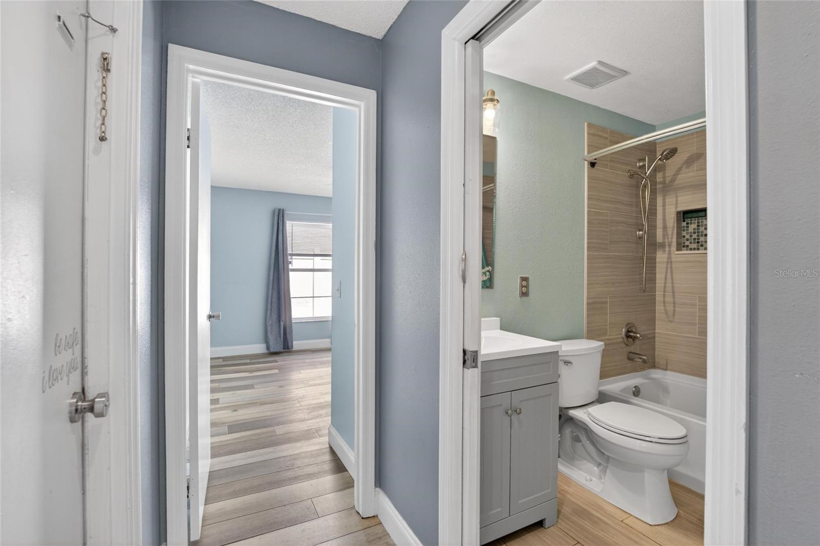 305 SAND RIDGE DR, VALRICO, FL, 33594