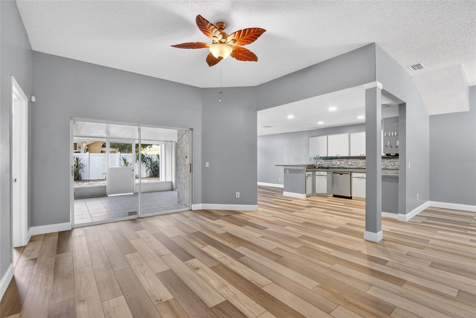 305 SAND RIDGE DR, VALRICO, FL, 33594