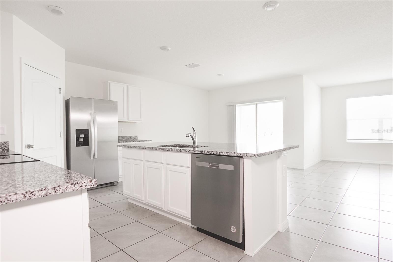 11364 AMBER RIDGE DR, ZELLWOOD, FL, 32798