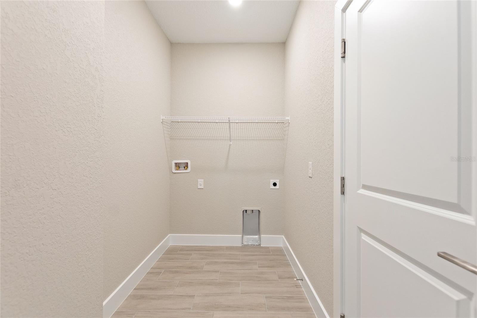 302 ELDERBERRY CT, KISSIMMEE, FL, 34759